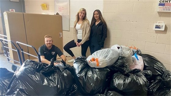 Wheaton Gives Back Volunteers